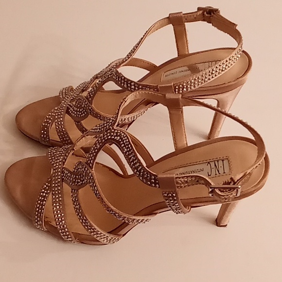 I-N-C International Concepts Cocktail Sz 7 1/2M Sliver Studs Tan Color SA20 - Picture 2 of 11